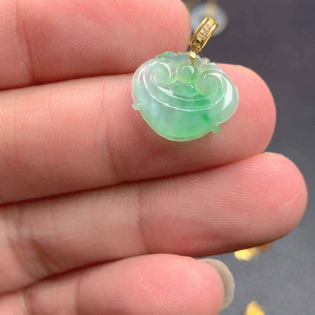 【闪购商品】颈饰18K金镶嵌翡翠翡翠