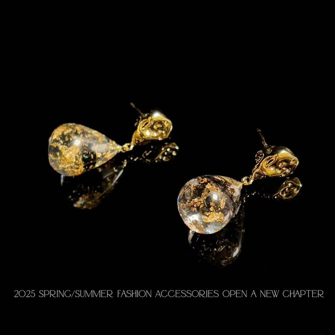 铜合金耳饰 镀k金 2025款C8651【金箔水滴】Jeannie zoo 耳钉