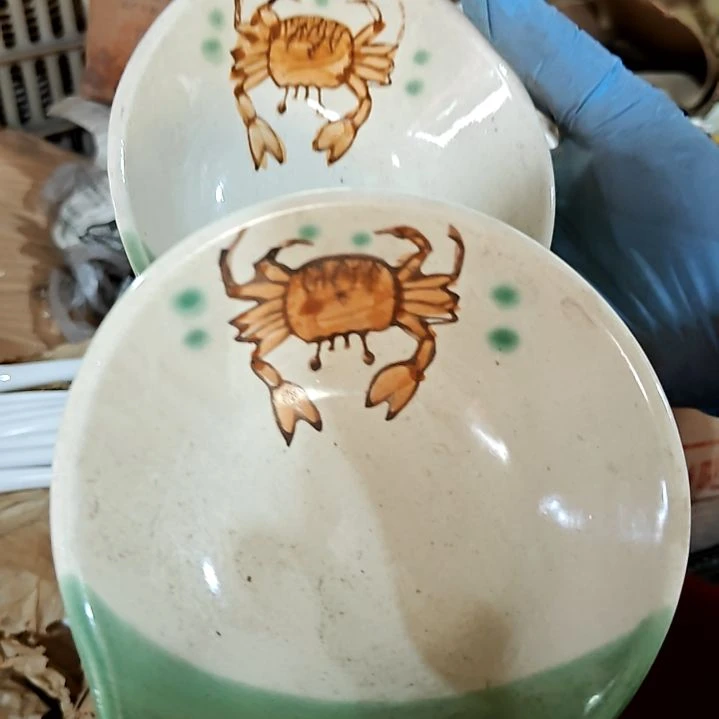 瓷片陶瓷盘子碗啥都有