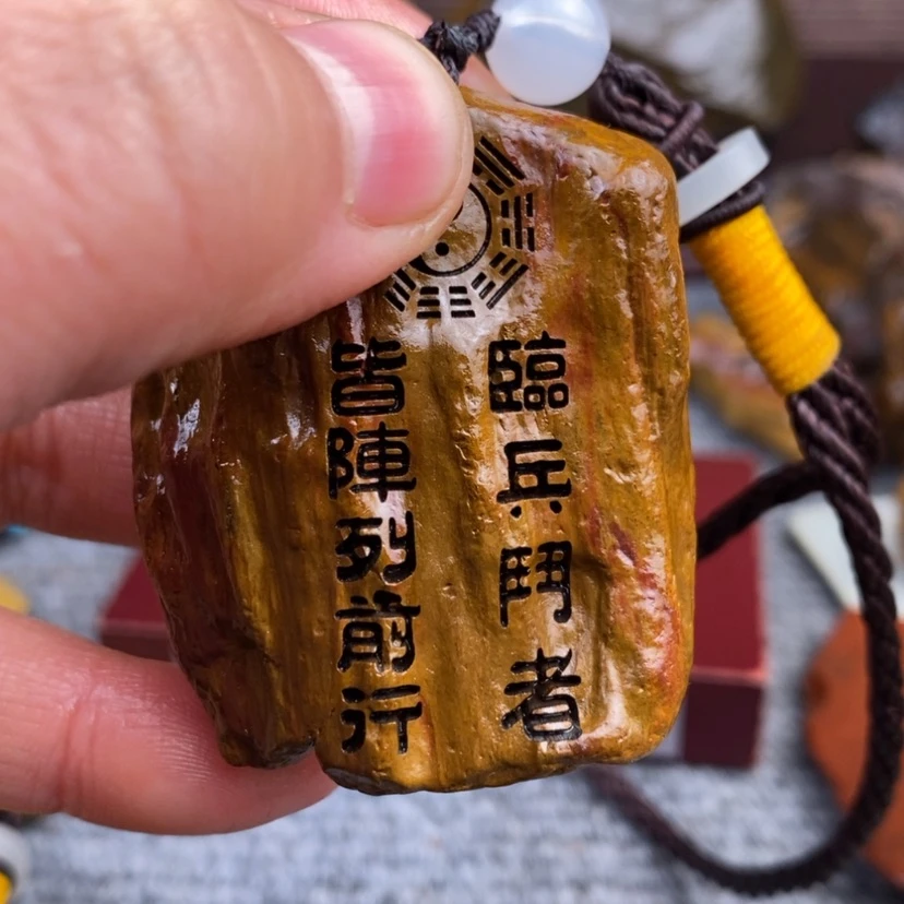 【闪购商品】原石雕刻手把件