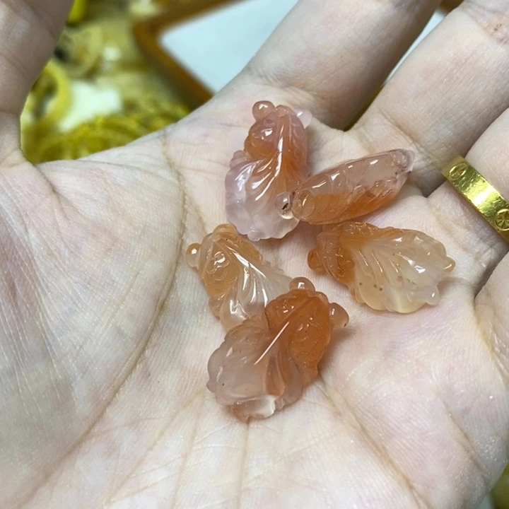 南红玛瑙未镶嵌吊坠多样性发货其一
