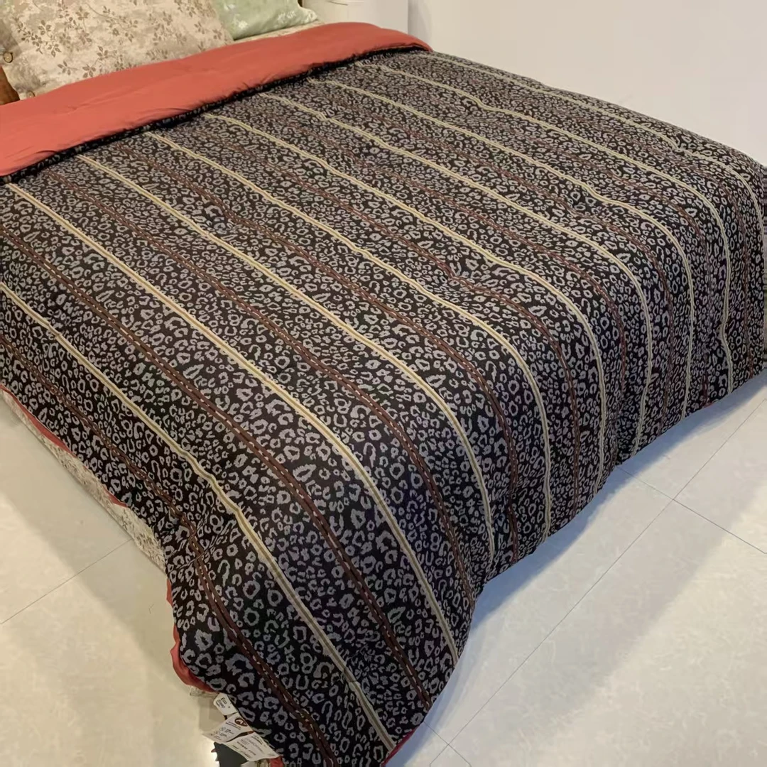 新款豹纹被子-双层纱亲肤柔软舒适高奢提花被