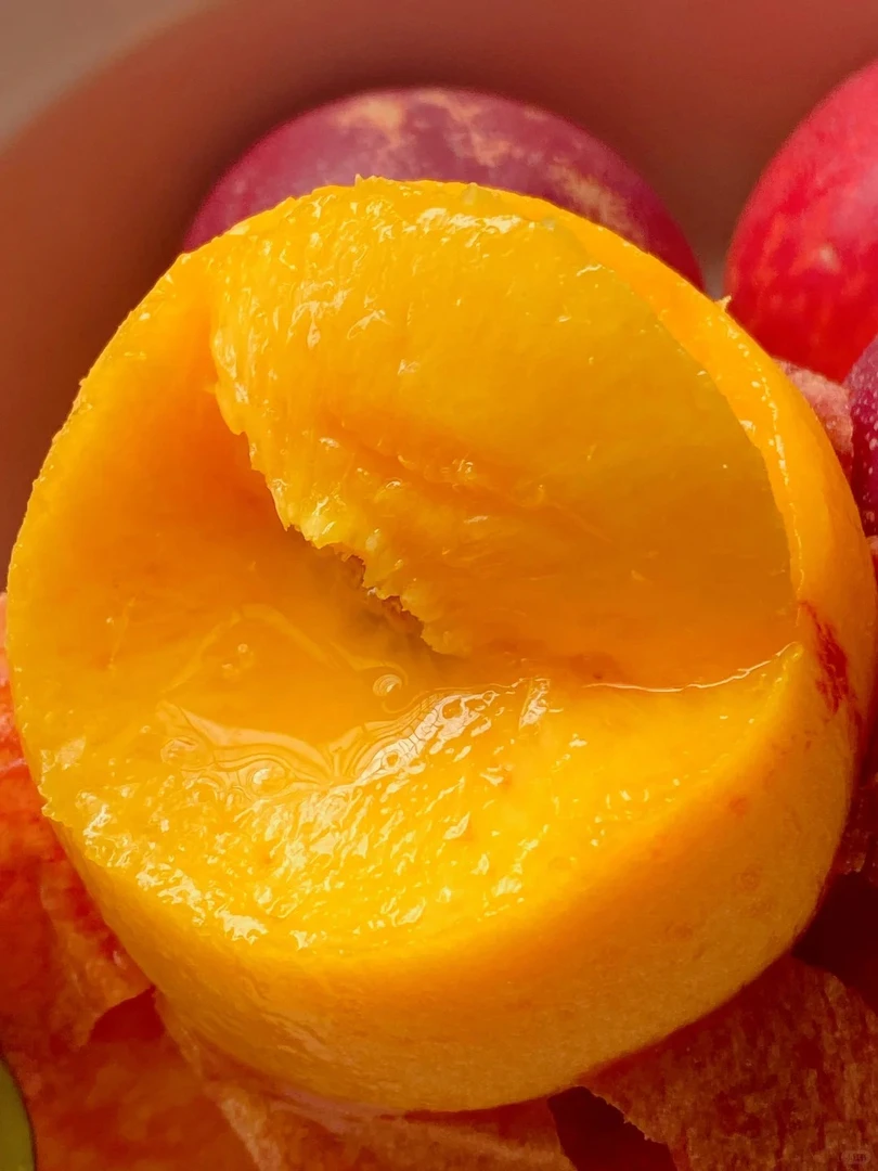 澳洲黄肉西梅油桃当季新鲜水果脆甜爆汁黄肉桃顺丰包邮