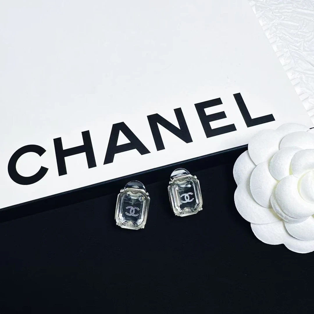 95新 Chanel/香奈儿 柚礼中古/香奈儿方糖透明耳钉hz501055