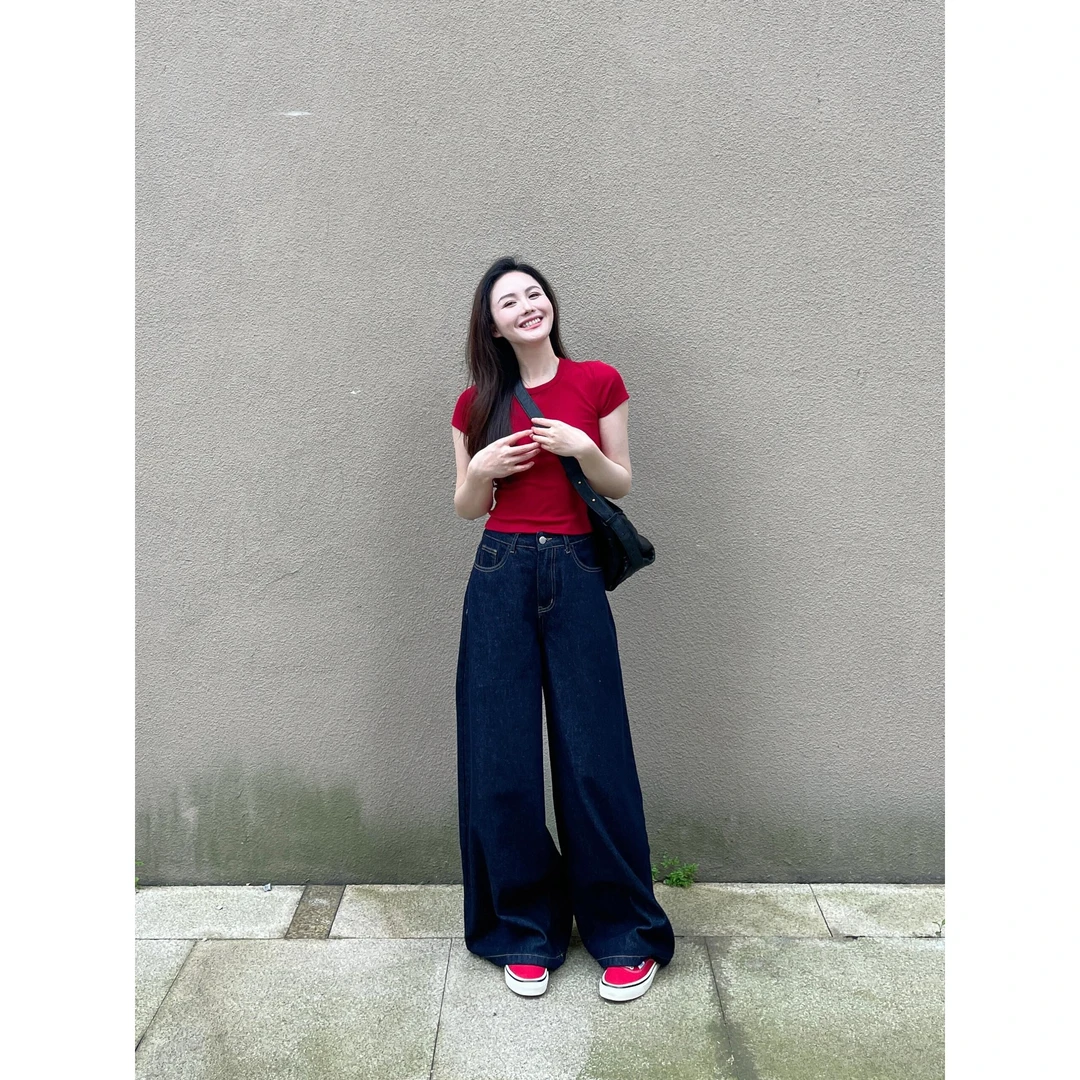 时尚穿搭女2025新款小众圆领修身显瘦短袖上衣高腰宽松百搭阔腿裤