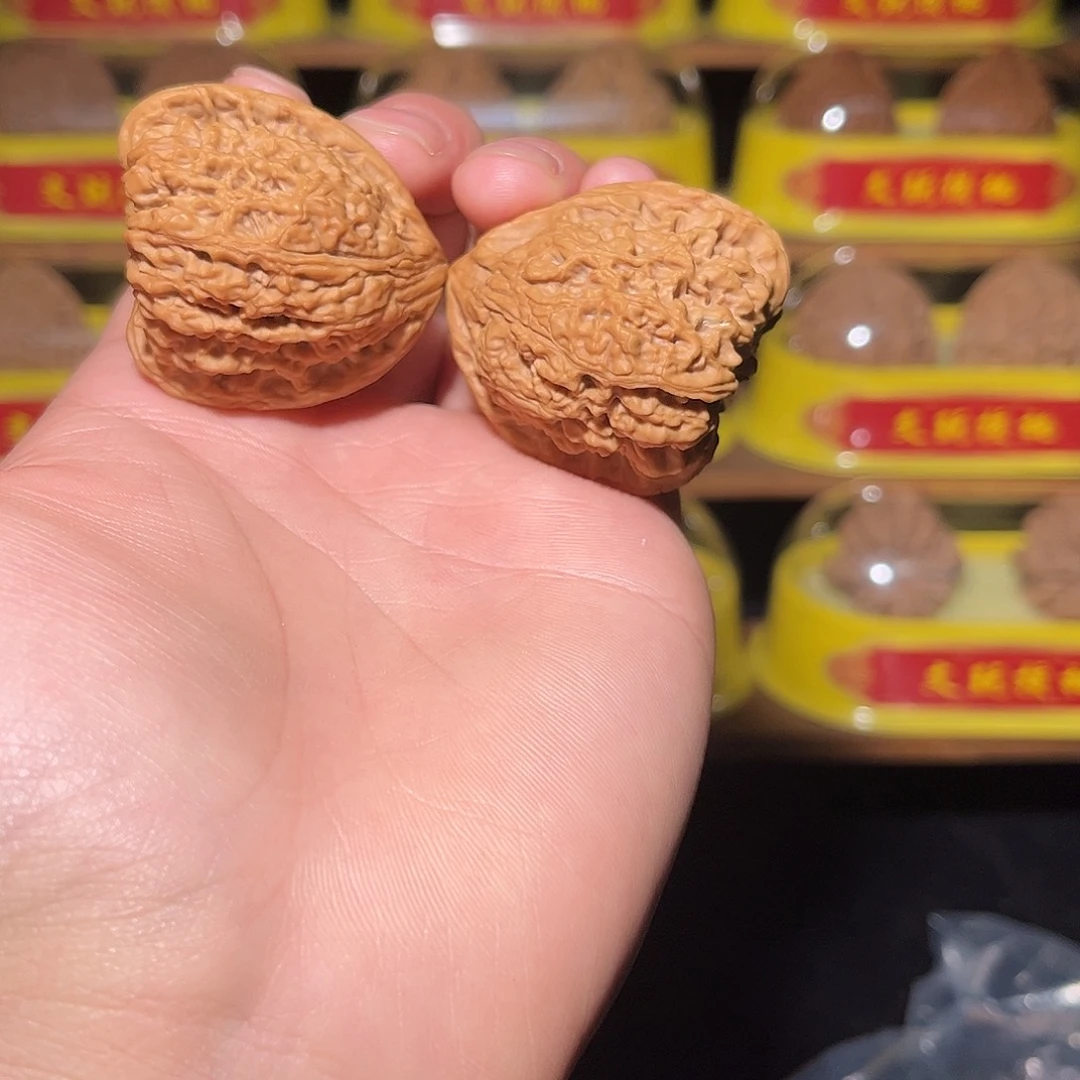 文玩核桃吊坠南疆石