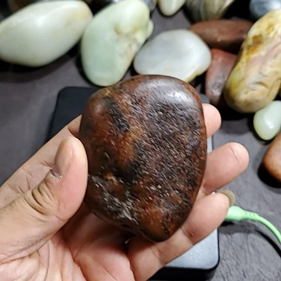 胡***汤未镶嵌和田玉把件