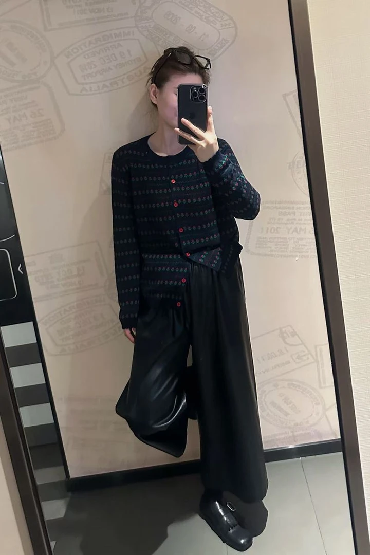 2025新款韩版小草帽圆领开衫针织蓝色女士针织百搭休闲