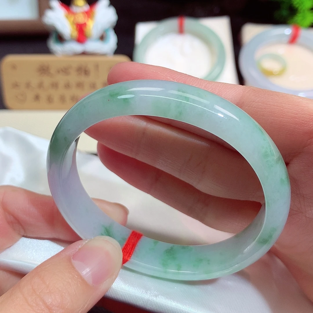 翡翠未镶嵌手镯524