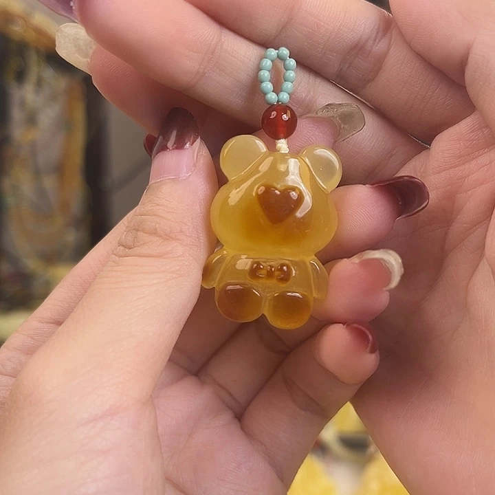 裸石琥珀未镶嵌小熊