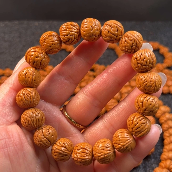 桃核吊坠G1链接手串