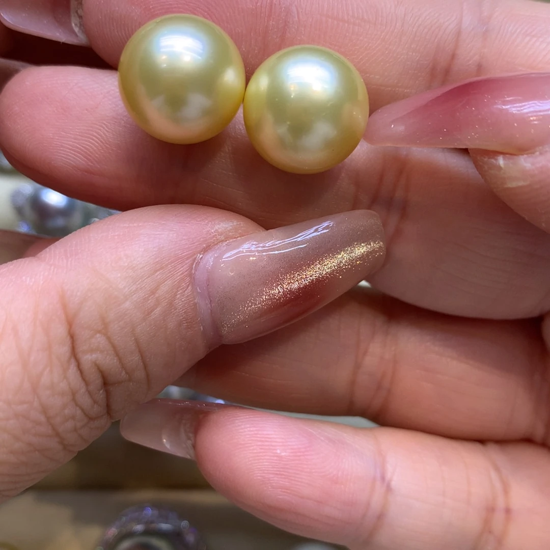18K金镶嵌耳饰海水珍珠