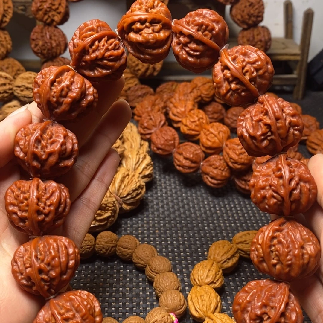 C***e手串文玩核桃龙脊京八棱手持