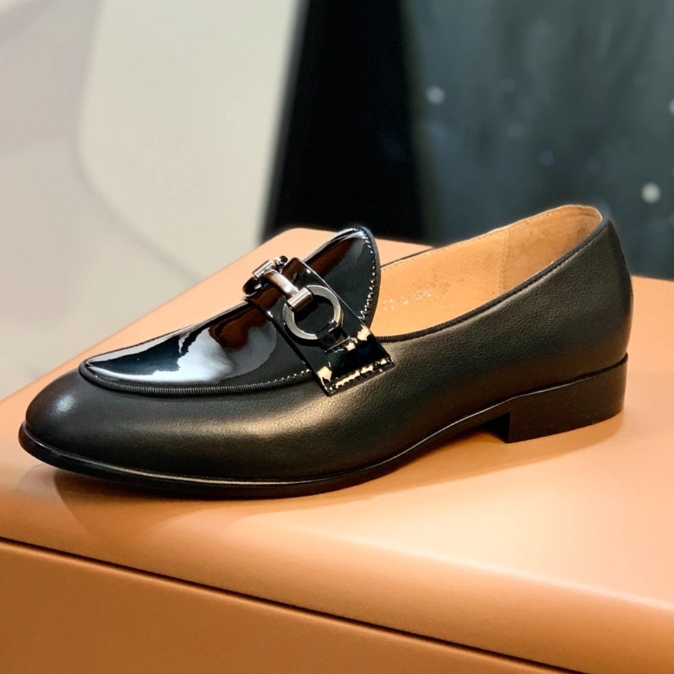 真皮男士乐福鞋2025新款软底黑色商务休闲经典低帮马衔扣商务皮鞋