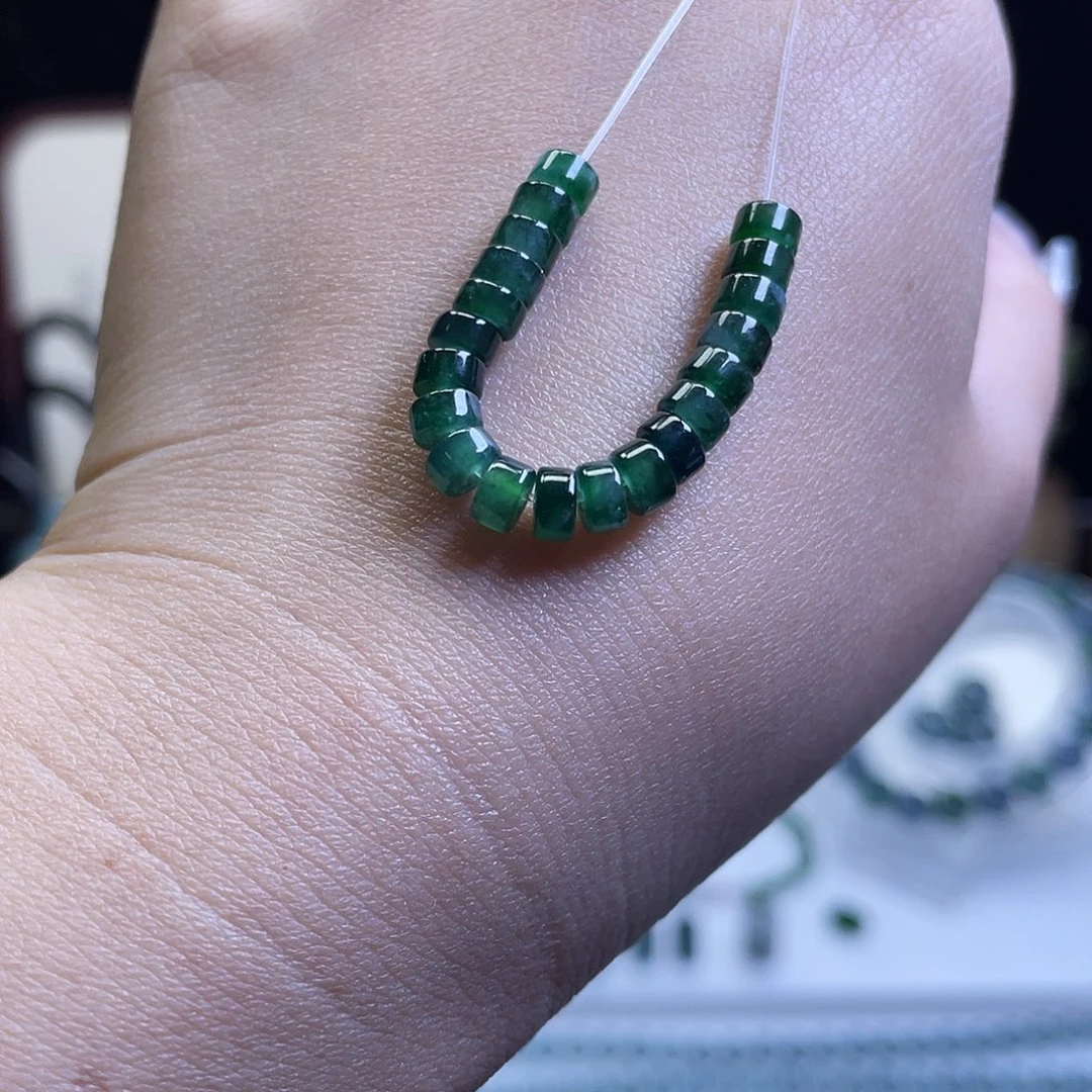 翡翠散珠4.4mm直切20颗