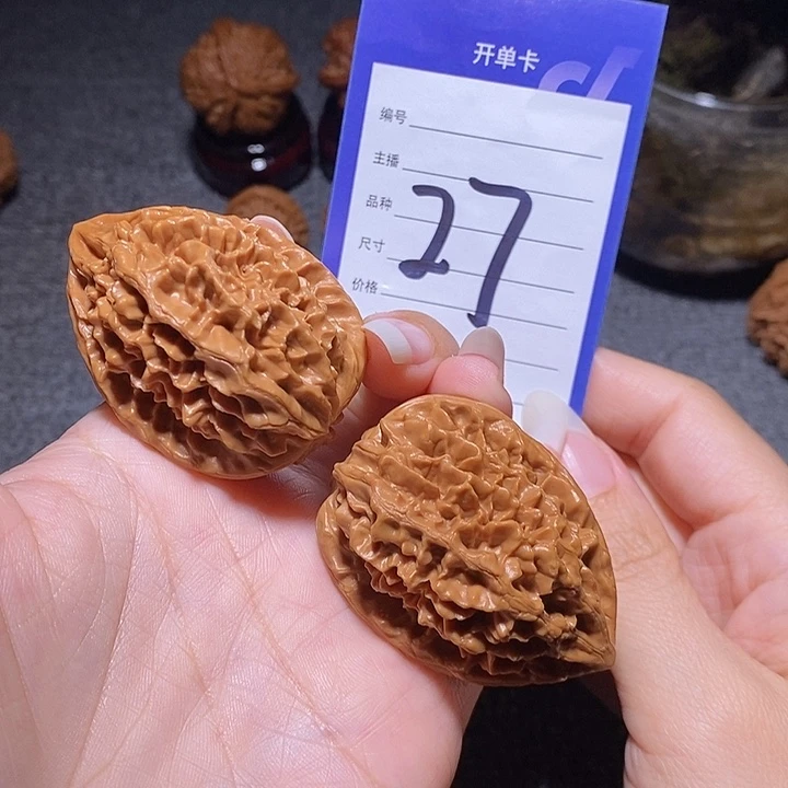 文玩核桃把件老鼠37左右有修