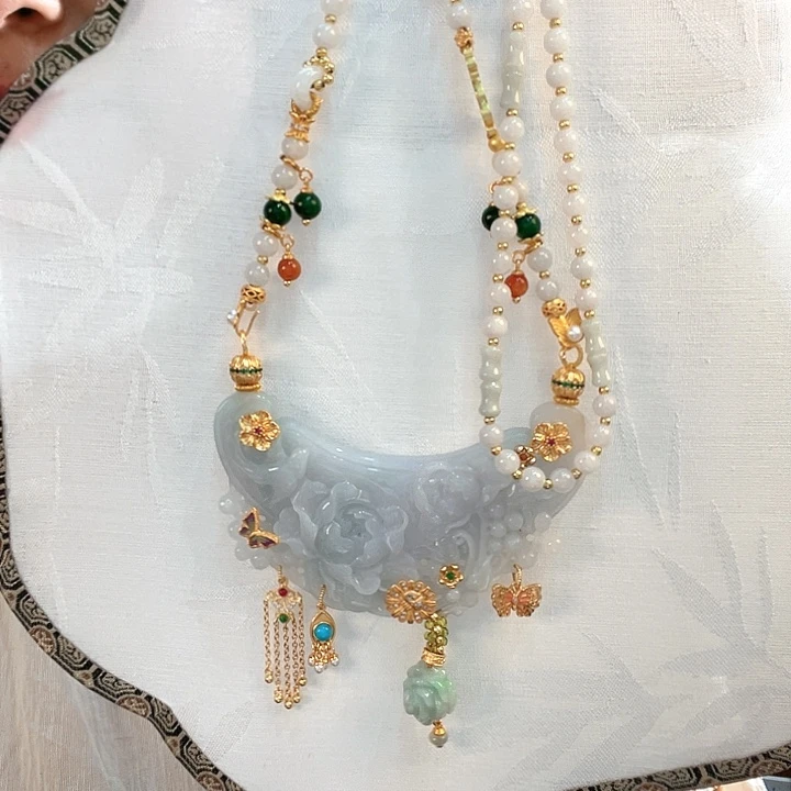 翡翠合金吊坠(赠链)