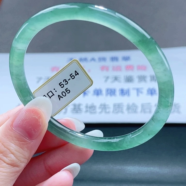翡翠未镶嵌手镯翡翠手镯34