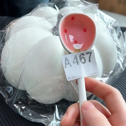 摆件发两个………………………………………………