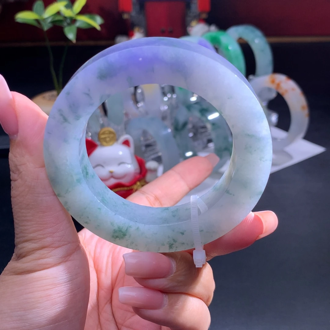 迷***定制翡翠未镶嵌翡翠手镯