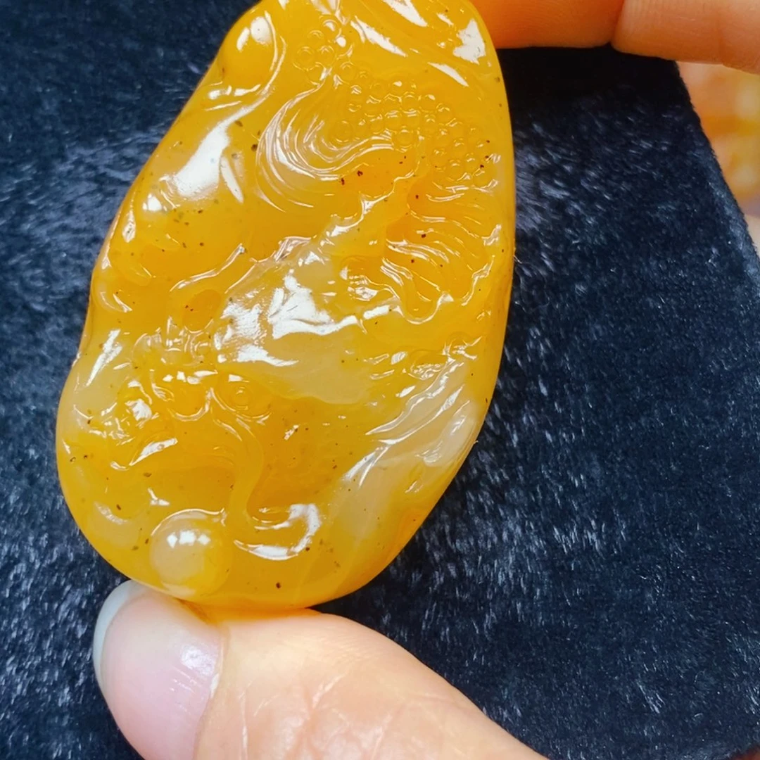 未镶嵌石英质玉（黄龙玉）吊坠(不含链)