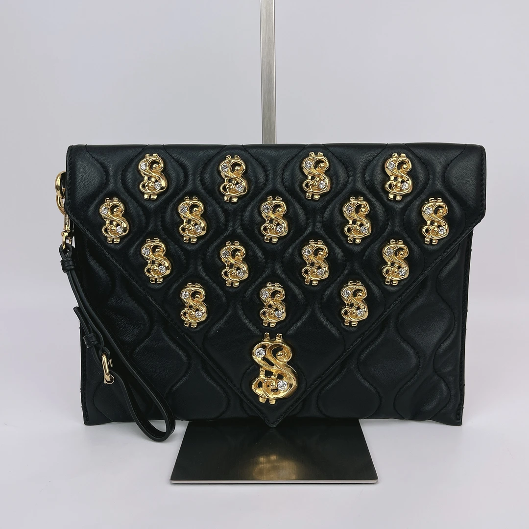 95新 COACH/蔻驰 莫斯奇诺 黑色手拿包底长26 N226