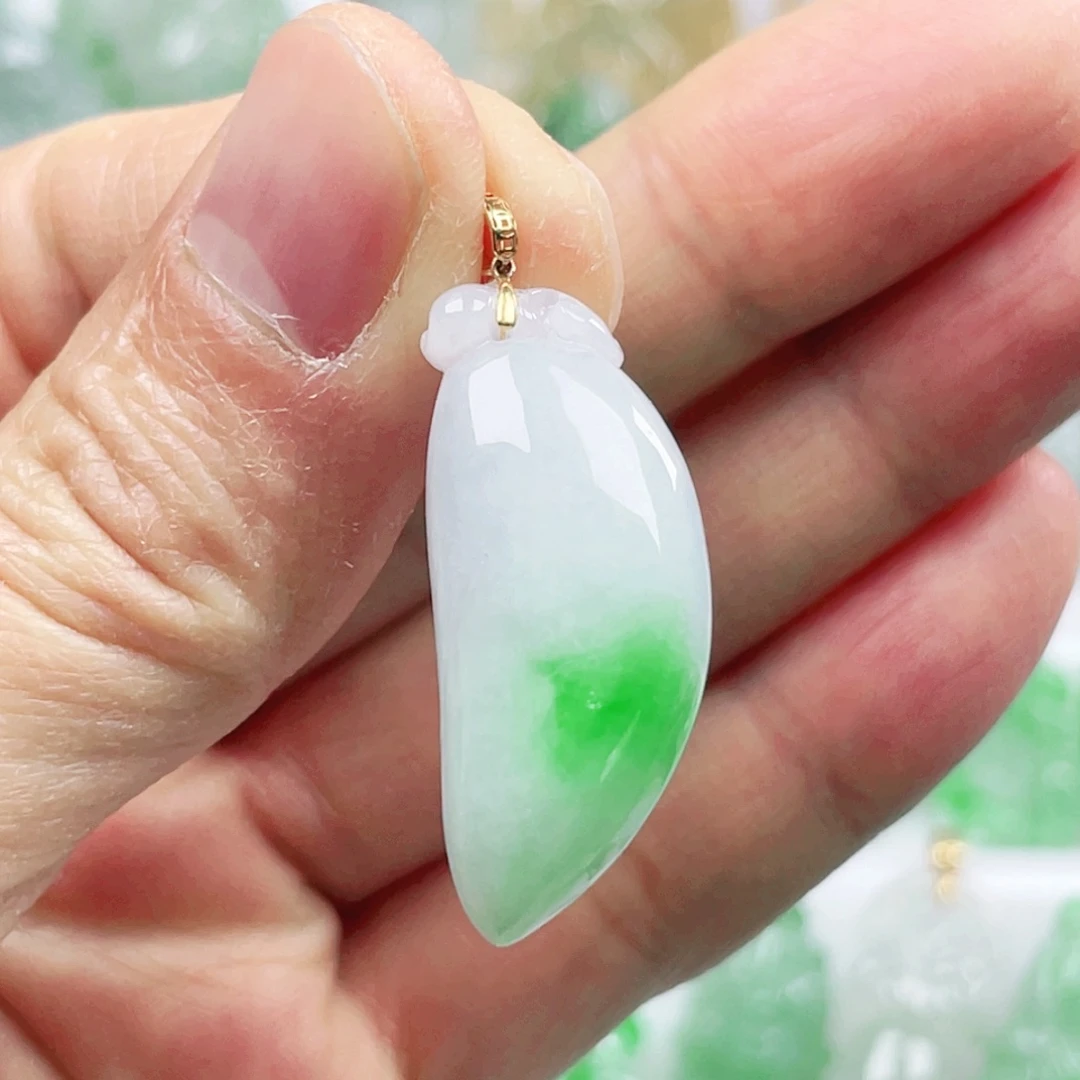 翡翠吊坠(不含链)18K金镶嵌