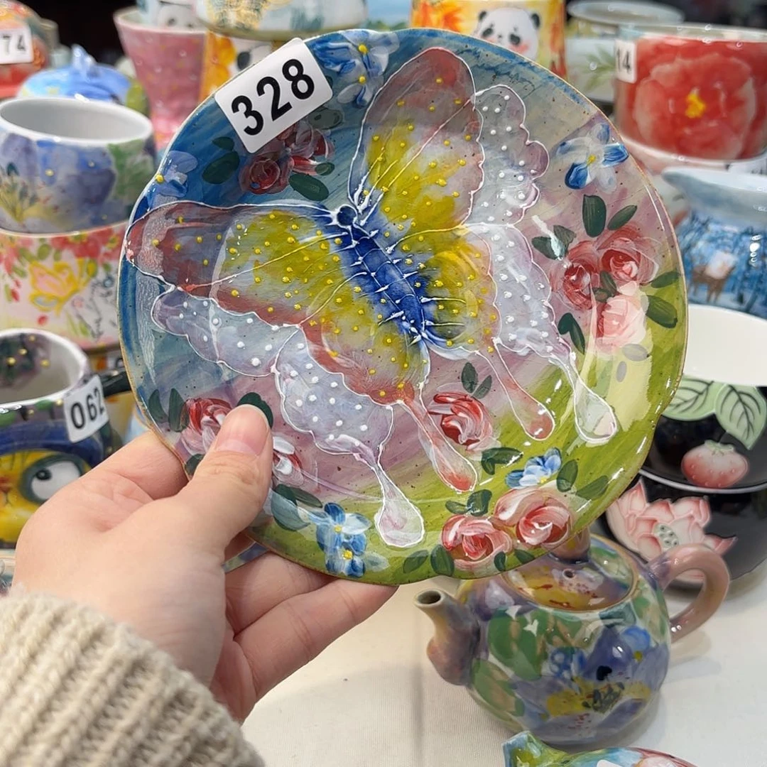 瓷片兔兔好可爱呀打