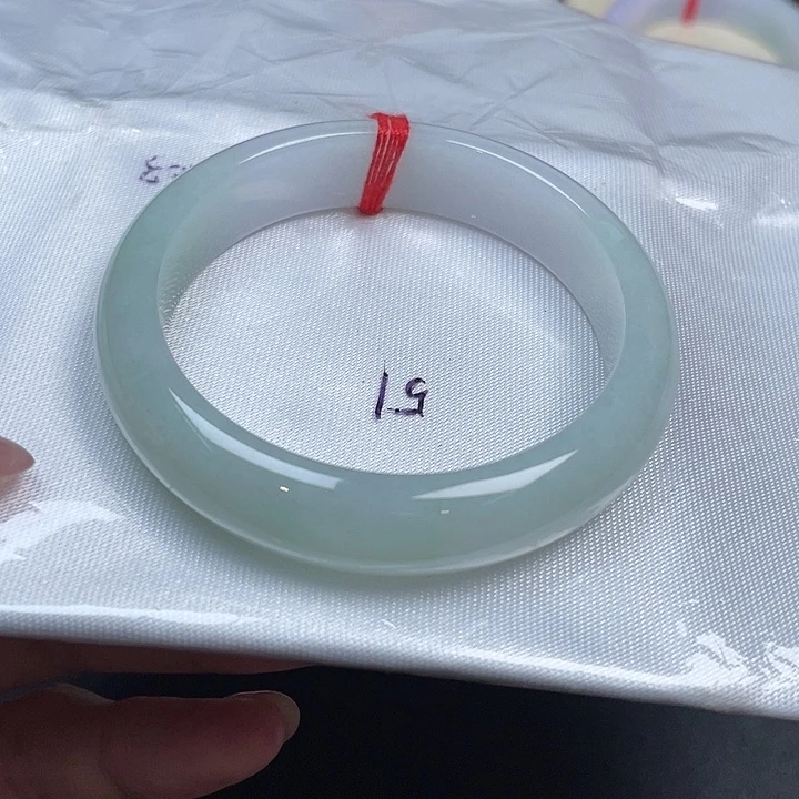 翡翠未镶嵌手镯51圈正圈