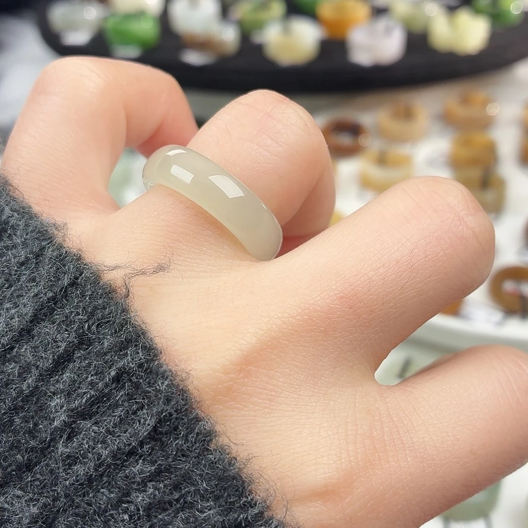 和田玉未镶嵌戒指S2冰透圆条17.2