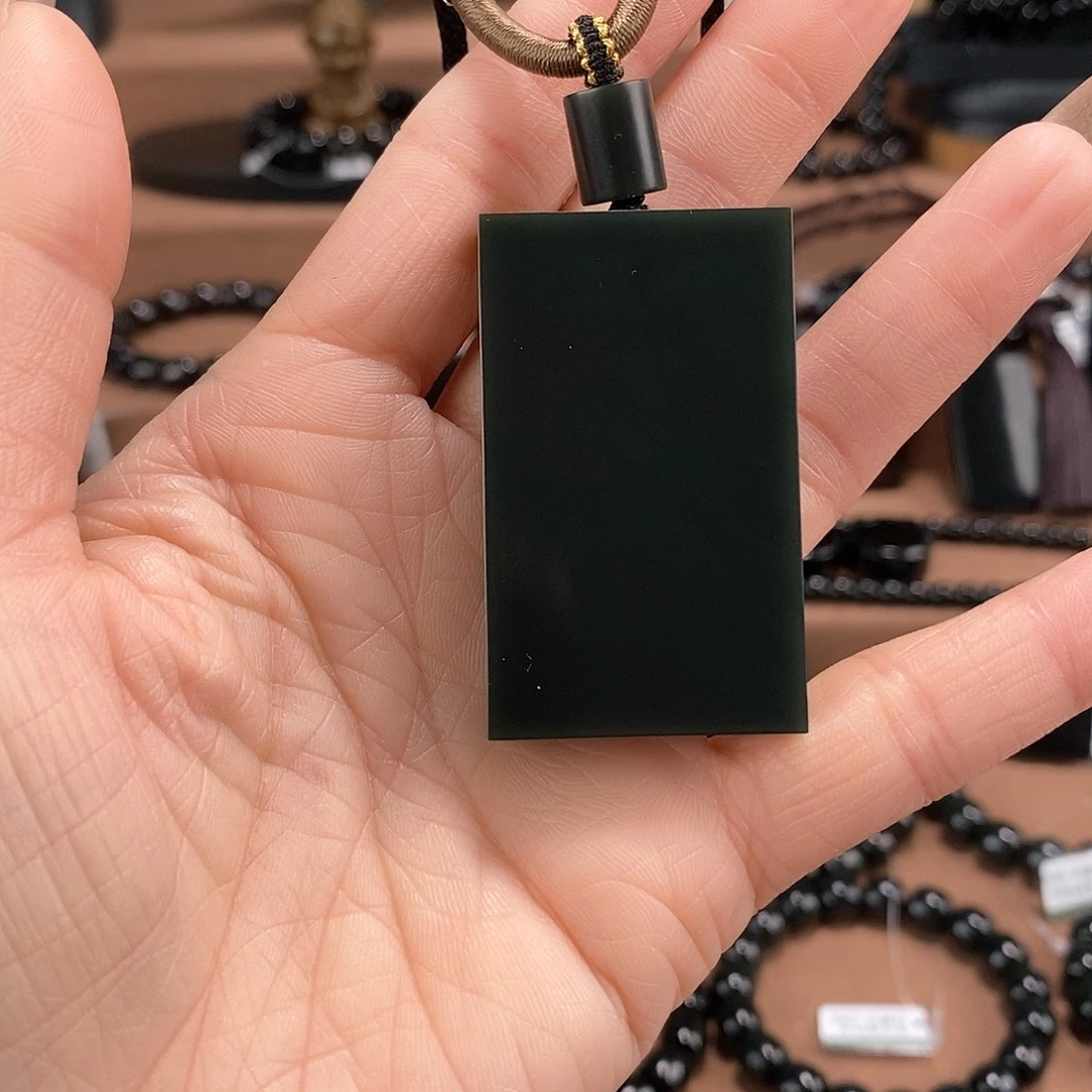 翱***鹰和田玉未镶嵌手链