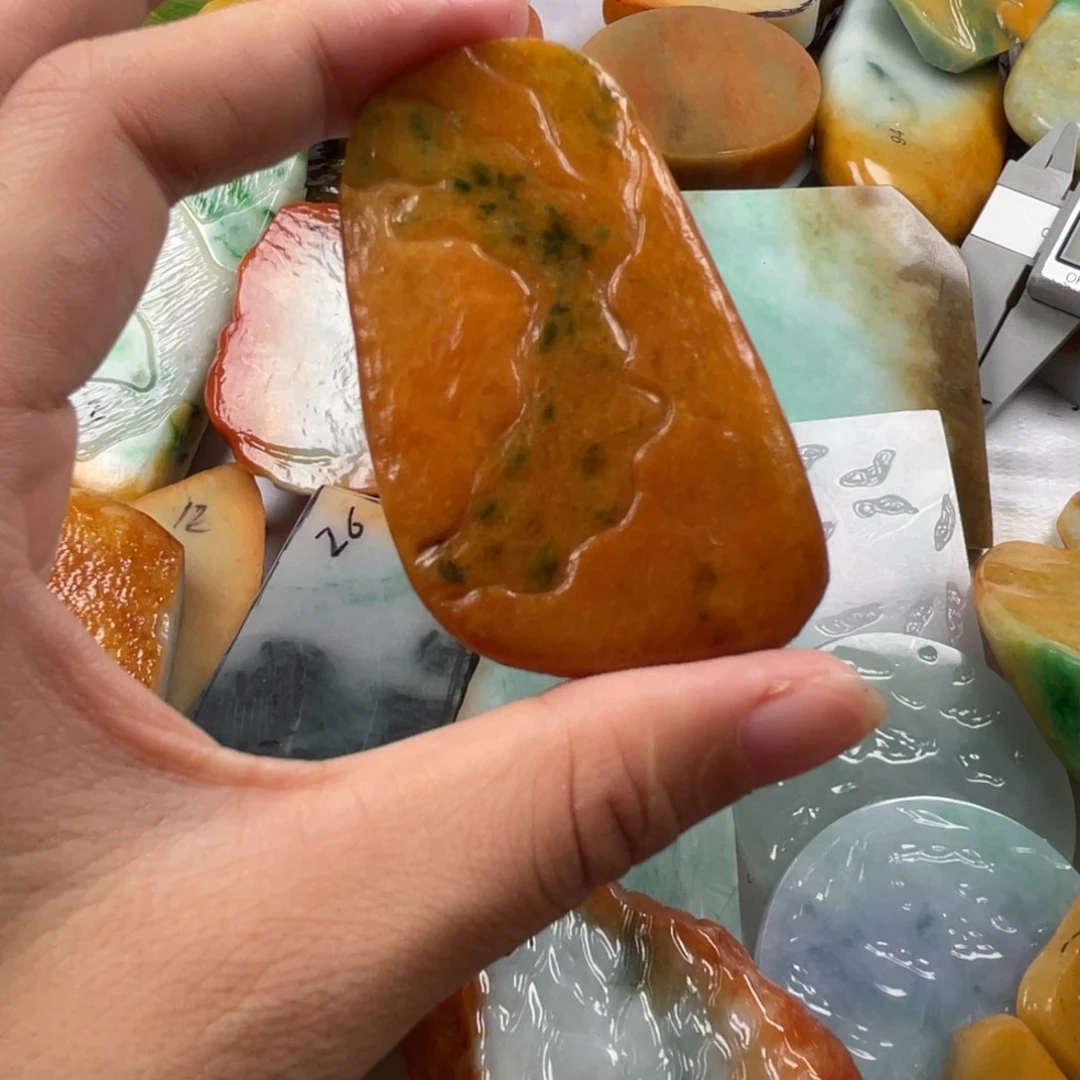 【闪购商品】翡翠未镶嵌颈饰翡翠