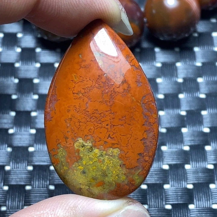 玛瑙/玉髓颈饰未镶嵌天**背