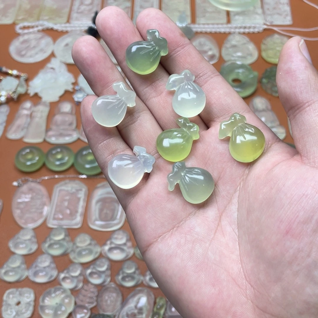 岫玉未镶嵌多样性随机发一