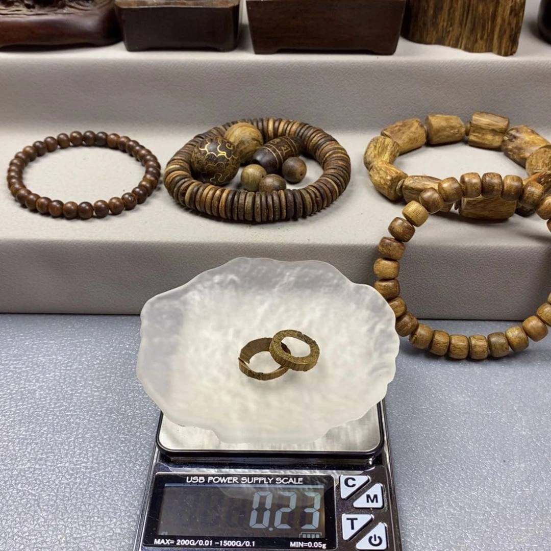 沉香沉香碎屑达拉干九分沉的0.4克