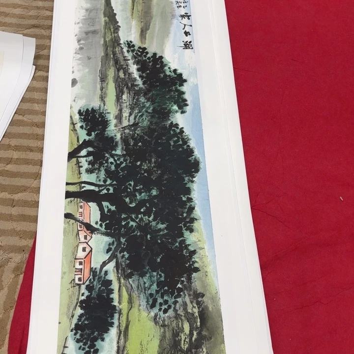 国画花鸟等图案为一体