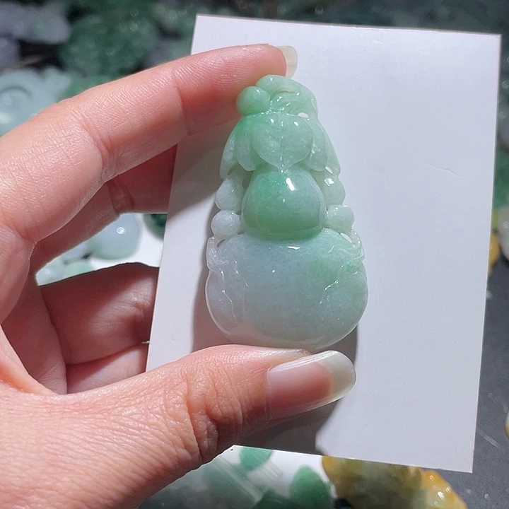 颈饰未镶嵌翡翠天