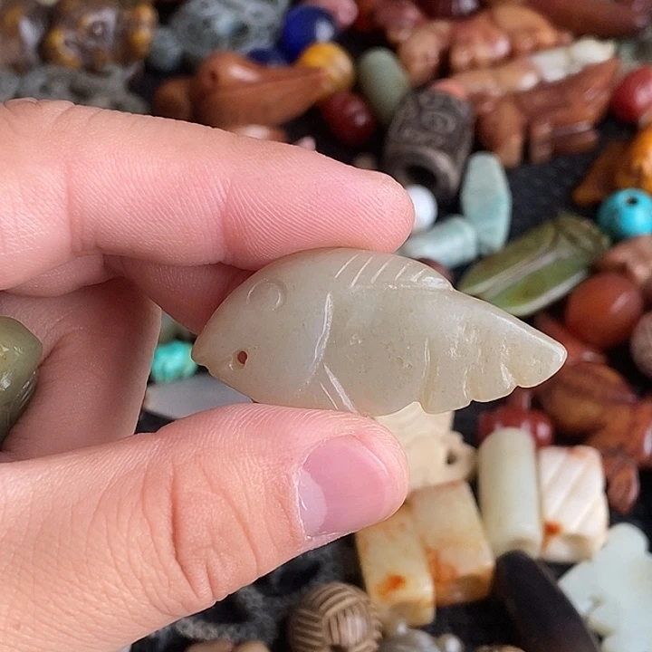 和田玉未镶嵌颈饰94