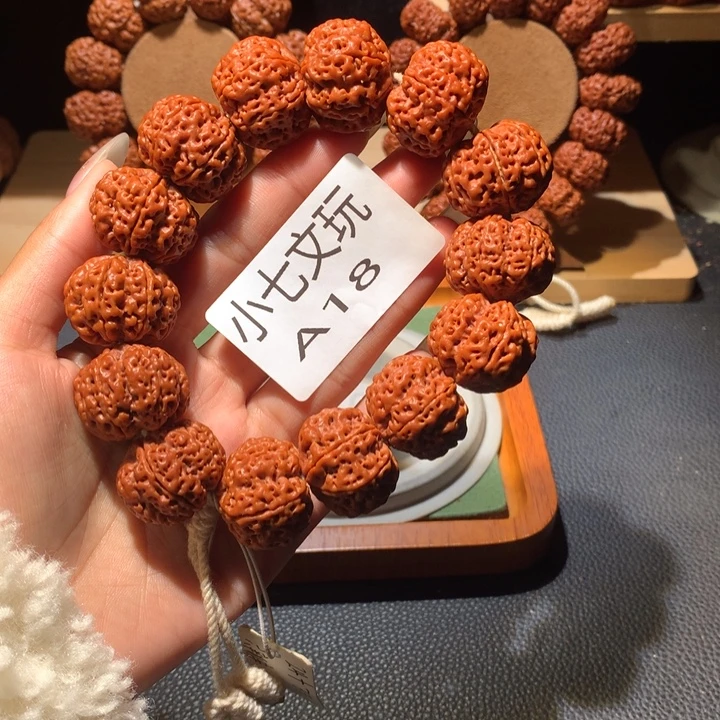 @***浠金刚菩提手串24+飞天六瓣