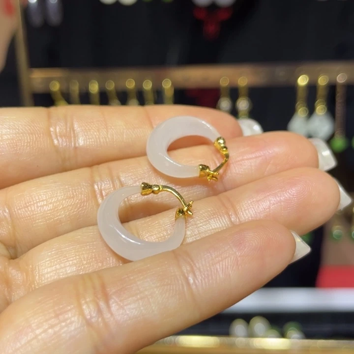 和田玉银S925镶嵌耳饰