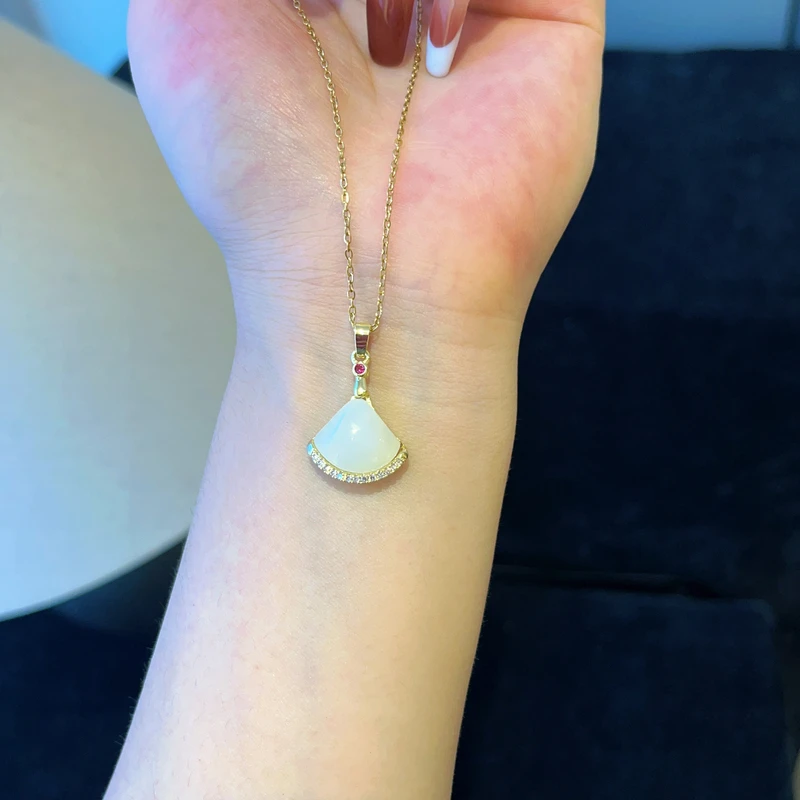 铜合金亚克力项链 铜合金 521 时尚国风白月光扇贝项链