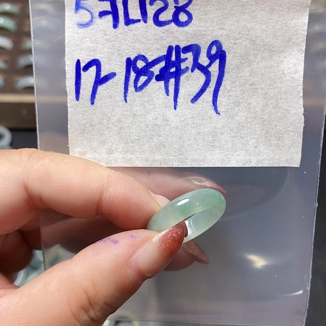 未镶嵌定制翡翠翡翠