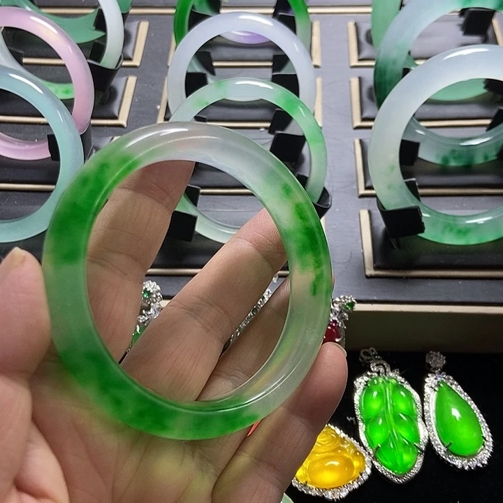 何***姐非金属珐琅好吧我们