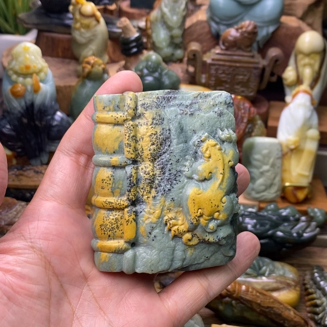 秋***岫岩河磨玉（透闪石质玉）未镶嵌把件书