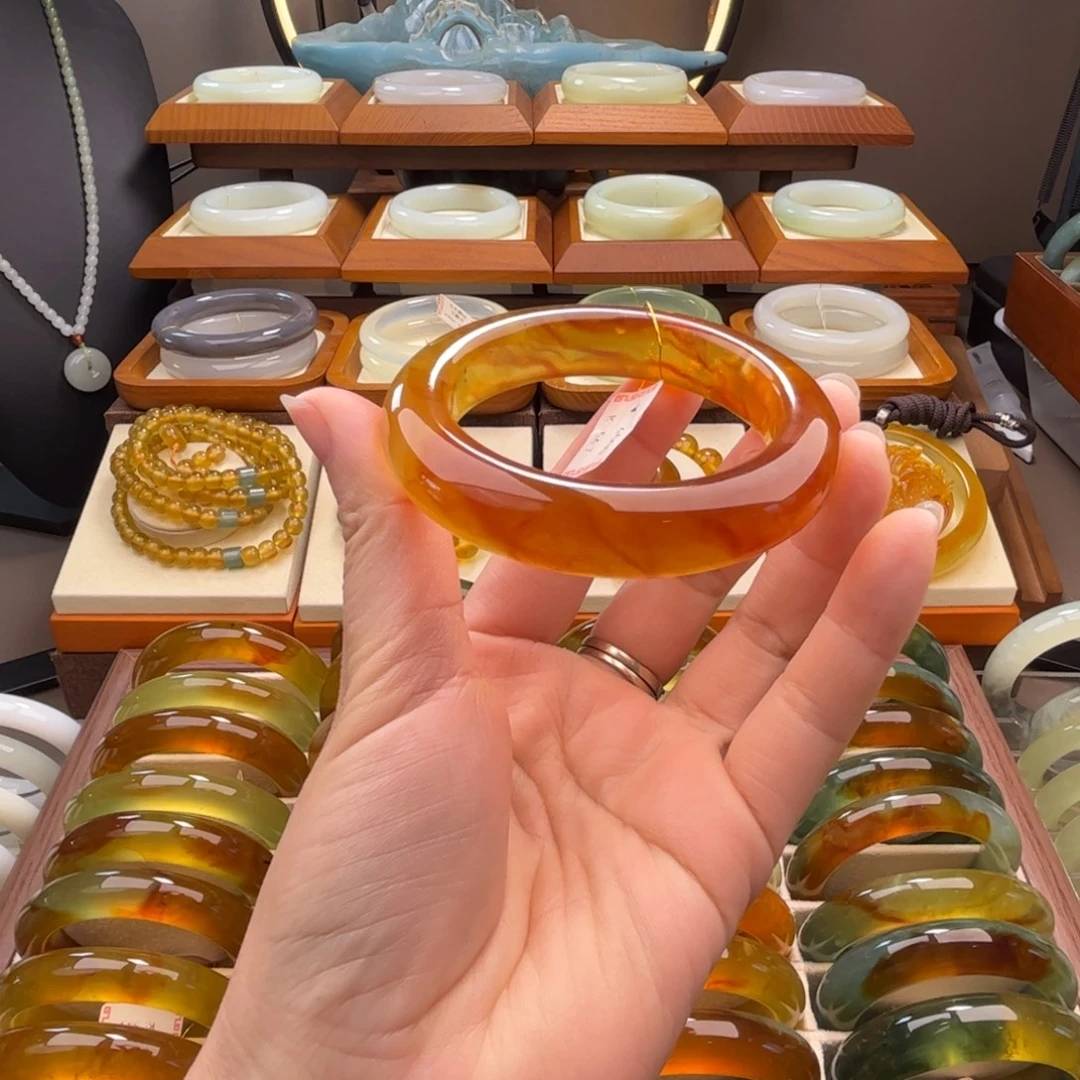 蛇纹石玉未镶嵌手镯56