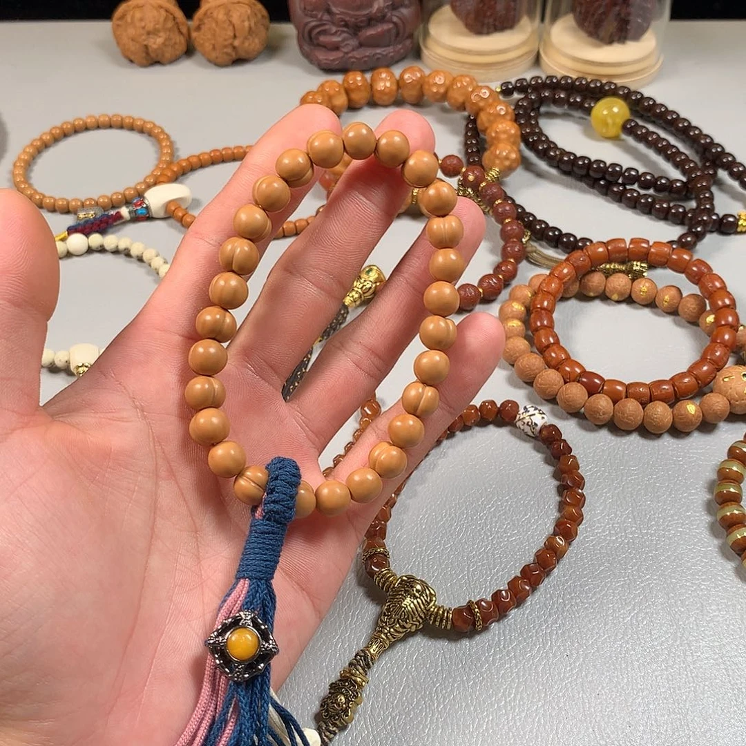 吊坠猴头核桃。。。。。。。。。