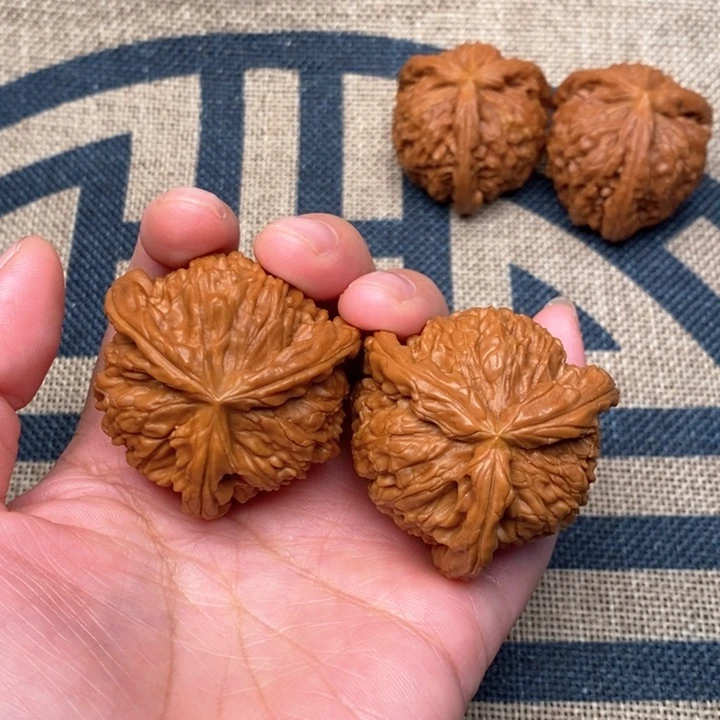 吊坠文玩核桃鹍*