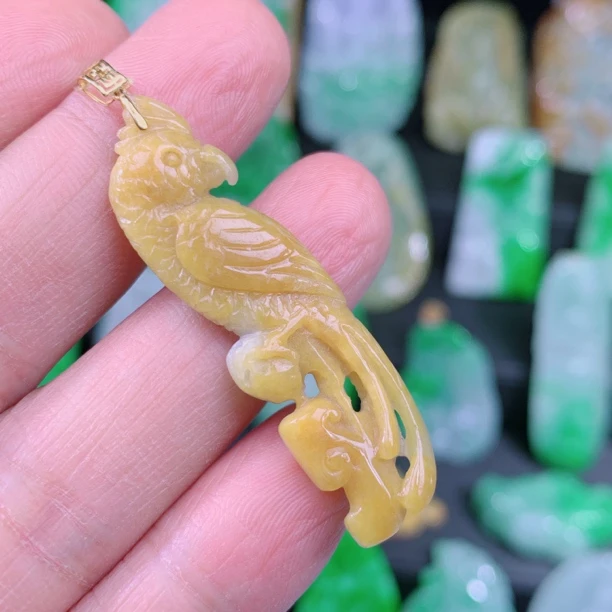 天然A货翡翠18k金翡翠英明神武 货号:393035 尺寸: 47-13-5.2mm