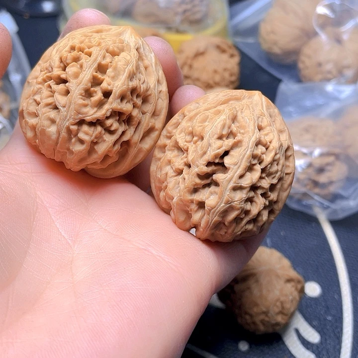 文玩核桃吊坠凤凰台