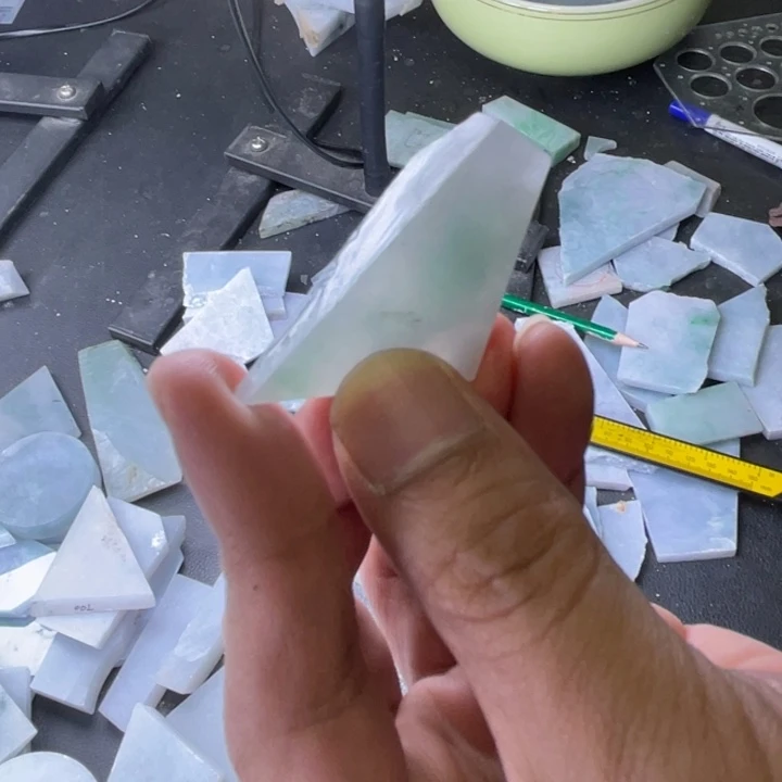 定制翡翠未镶嵌翡翠